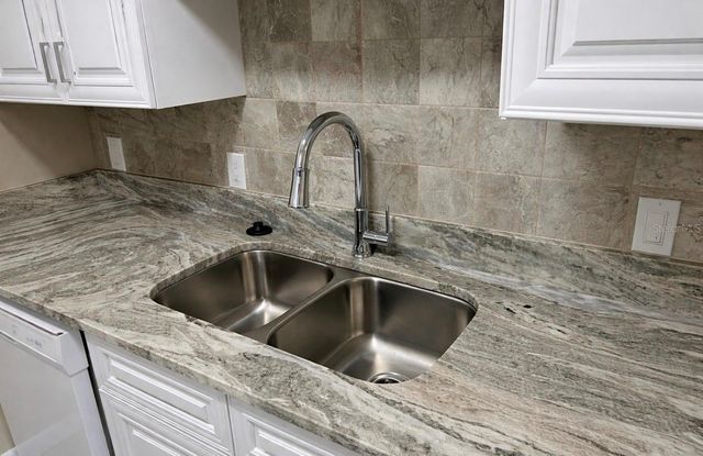 2319 W BRISTOL AVENUE 103, Tampa, FL 33609