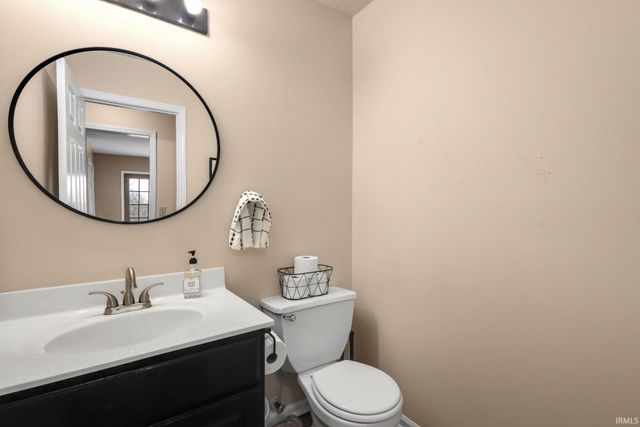 3115 Wild Cherry Ridge W, Mishawaka, IN 46544