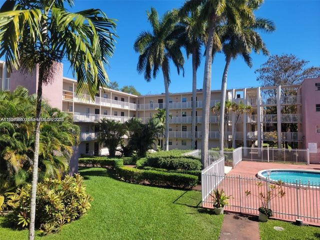 2800 NW 56th Avenue B202, Lauderhill, FL 33313