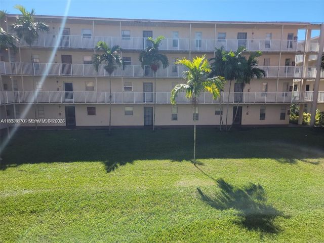 2800 NW 56th Avenue B202, Lauderhill, FL 33313