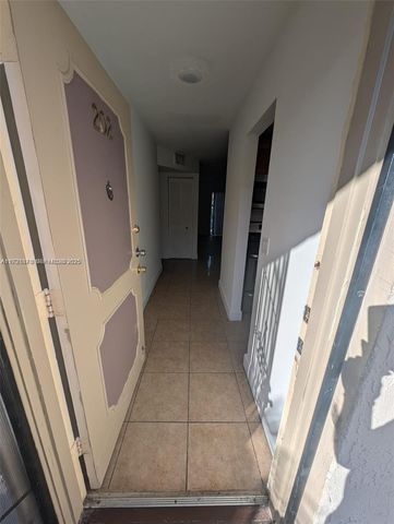 2800 NW 56th Avenue B202, Lauderhill, FL 33313