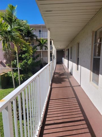 2800 NW 56th Avenue B202, Lauderhill, FL 33313