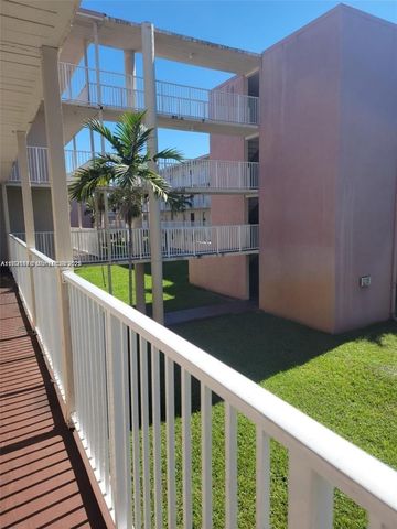 2800 NW 56th Avenue B202, Lauderhill, FL 33313