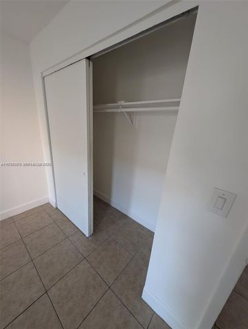 2800 NW 56th Avenue B202, Lauderhill, FL 33313