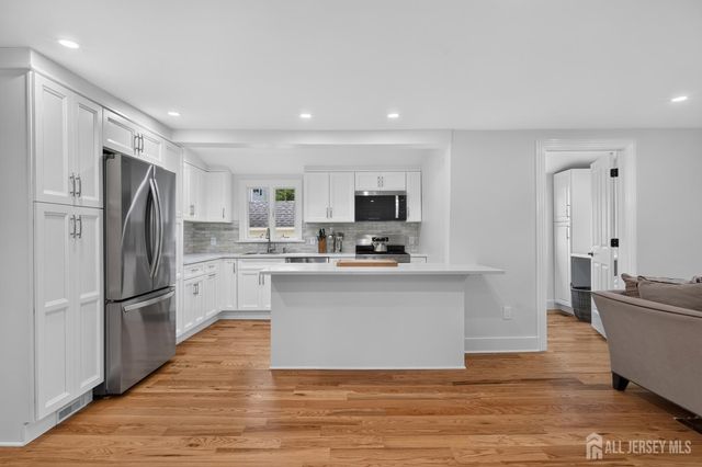 23 Amwell Road, Millstone, NJ 08844