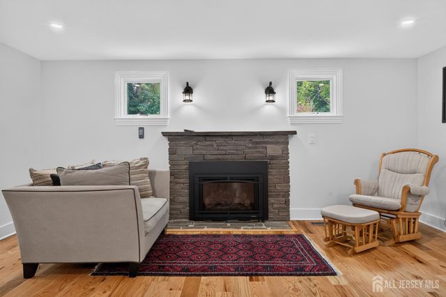 23 Amwell Road, Millstone, NJ 08844