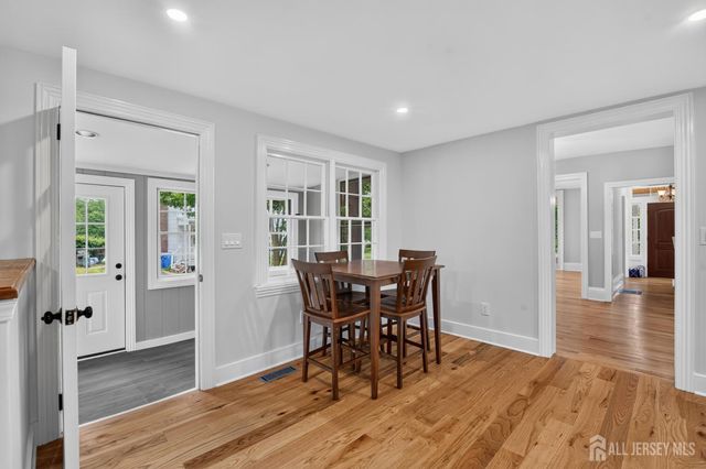 23 Amwell Road, Millstone, NJ 08844