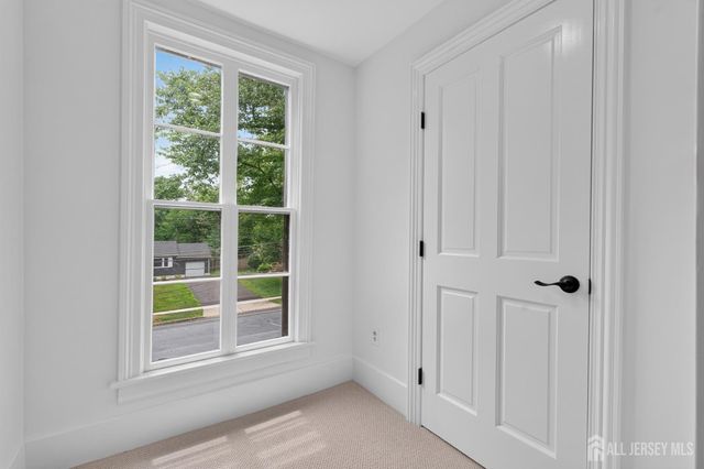 23 Amwell Road, Millstone, NJ 08844