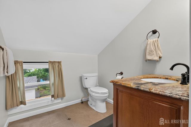 23 Amwell Road, Millstone, NJ 08844