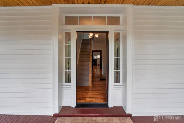 23 Amwell Road, Millstone, NJ 08844