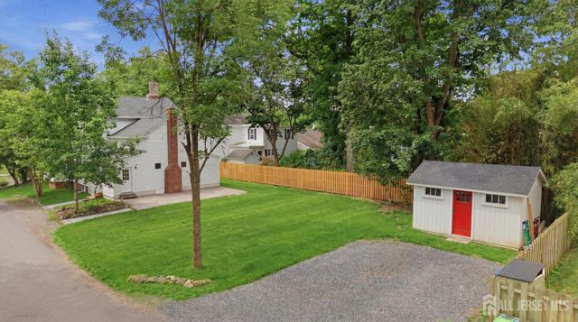 23 Amwell Road, Millstone, NJ 08844