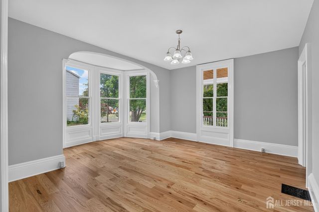 23 Amwell Road, Millstone, NJ 08844