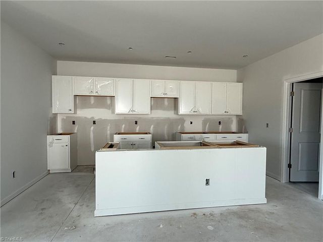 5833 Latigo Court, Clemmons, NC 27012