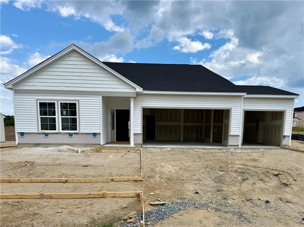 5833 Latigo Court, Clemmons, NC 27012