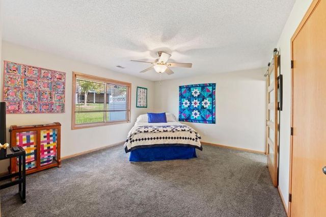 6800 Fremont Lane, Woodbury, MN 55125