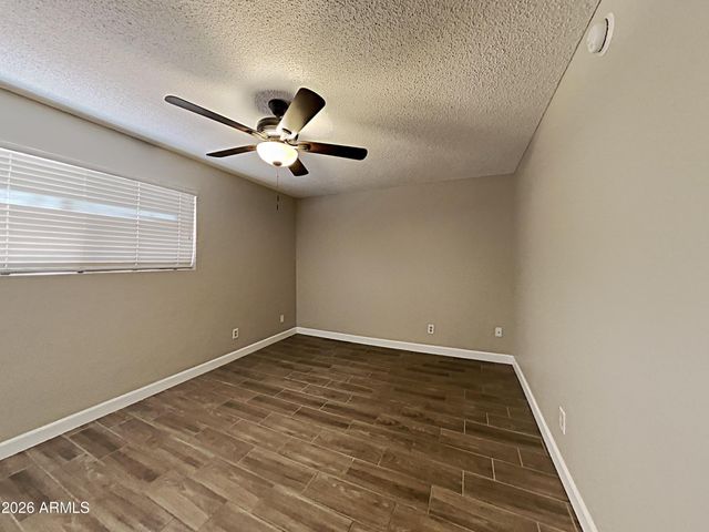 11823 N 49TH Drive, Glendale, AZ 85304