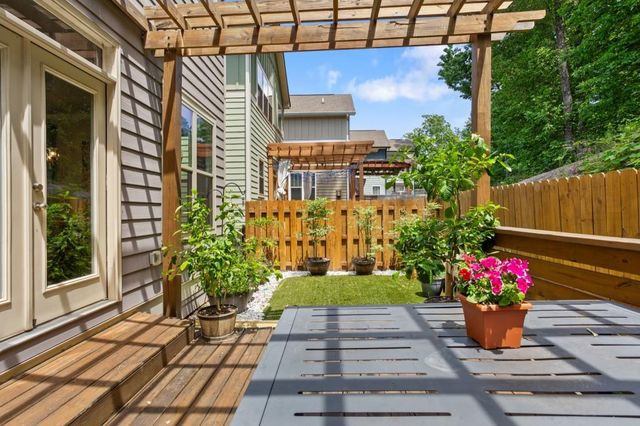 1229 Ridenour Lane, Kennesaw, GA 30152