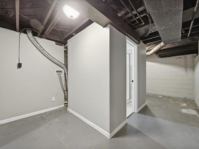 1647 N Clarence, Wichita, KS 67203