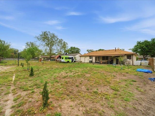 1647 N Clarence, Wichita, KS 67203