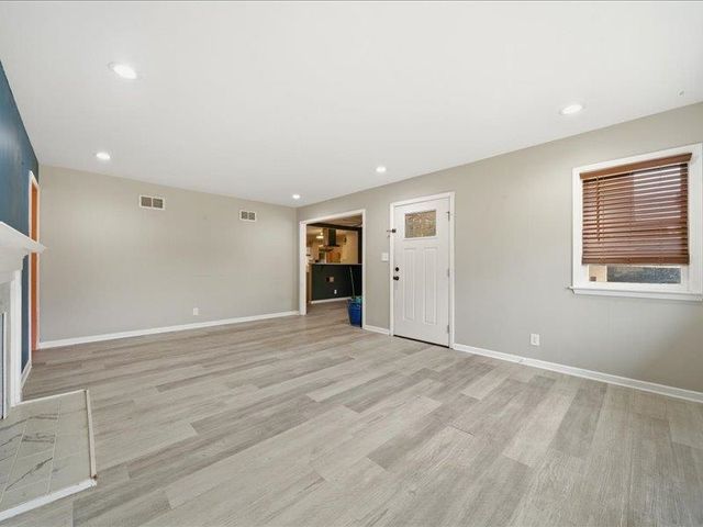 1647 N Clarence, Wichita, KS 67203