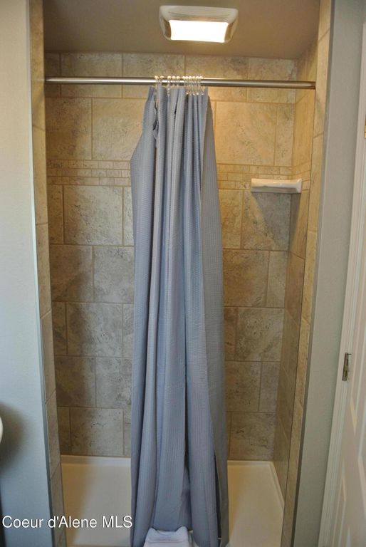 9986 N GOVERNMENT WAY, Hayden, ID 83835 photo 26