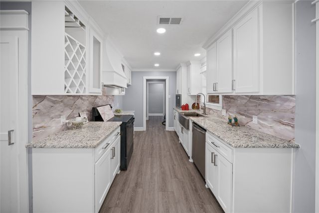 309 Gray Street, Henderson, TX 75652