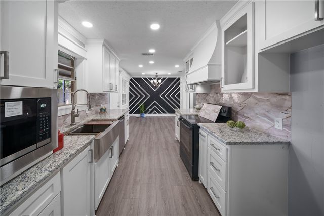309 Gray Street, Henderson, TX 75652