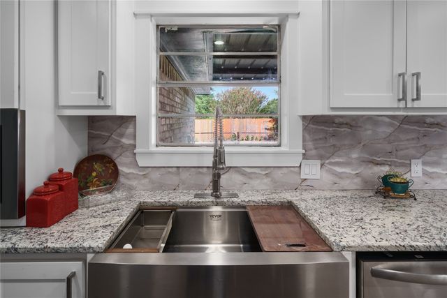 309 Gray Street, Henderson, TX 75652