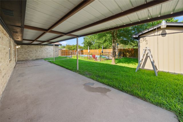 309 Gray Street, Henderson, TX 75652