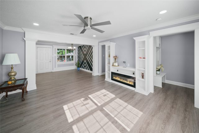 309 Gray Street, Henderson, TX 75652