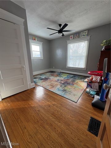 913 Foster Avenue, Cambridge, OH 43725