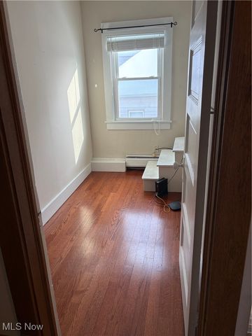 913 Foster Avenue, Cambridge, OH 43725