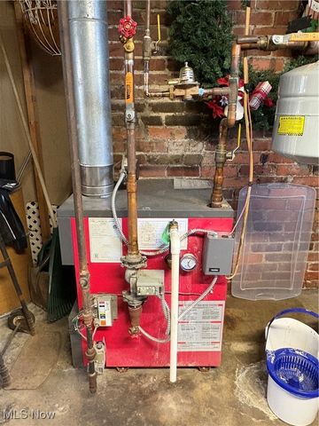 913 Foster Avenue, Cambridge, OH 43725