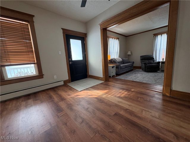 913 Foster Avenue, Cambridge, OH 43725