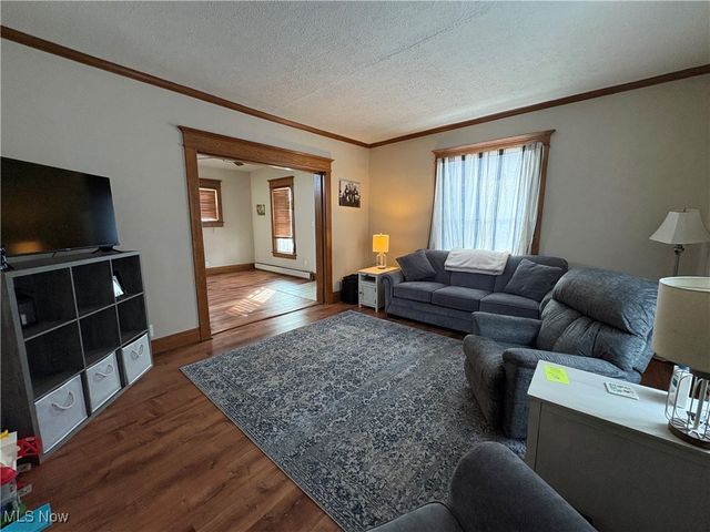 913 Foster Avenue, Cambridge, OH 43725