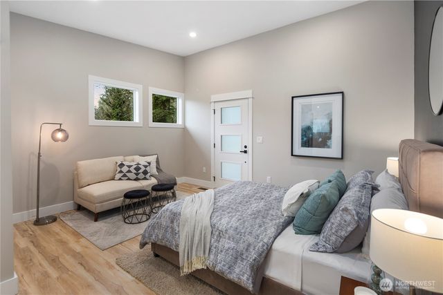 16250 SE Lake Moneysmith, Auburn, WA 98092