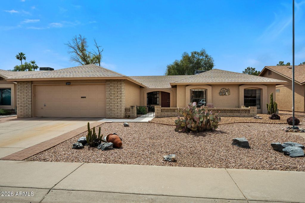 2274 LEISURE WORLD --, Mesa, AZ 85206
