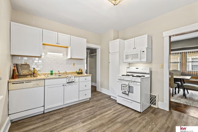 4323 Leavenworth Street, Omaha, NE 68105