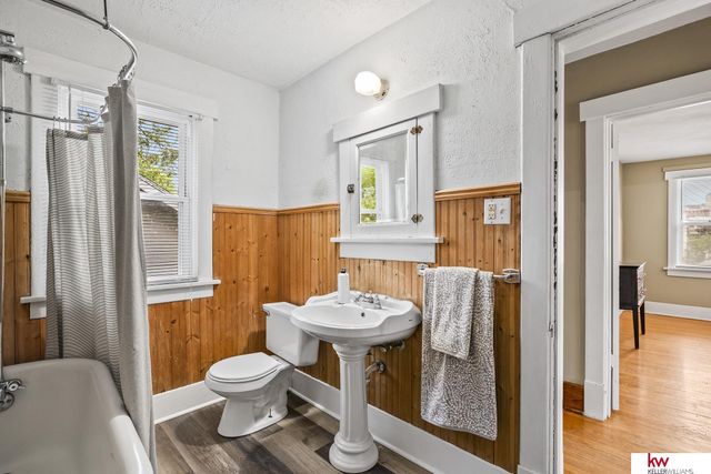 4323 Leavenworth Street, Omaha, NE 68105