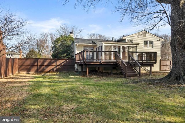 1726 BALDWIN DR, Mclean, VA 22101