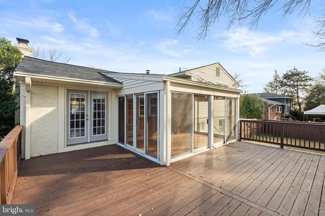 1726 BALDWIN DR, Mclean, VA 22101