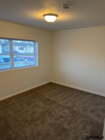 2528 Wayne Street, Bellevue, NE 68005