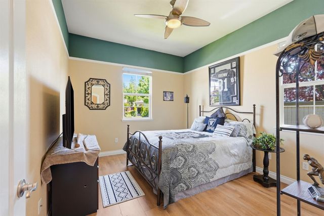 3811 Gibbons Park Way, Carmichael, CA 95608