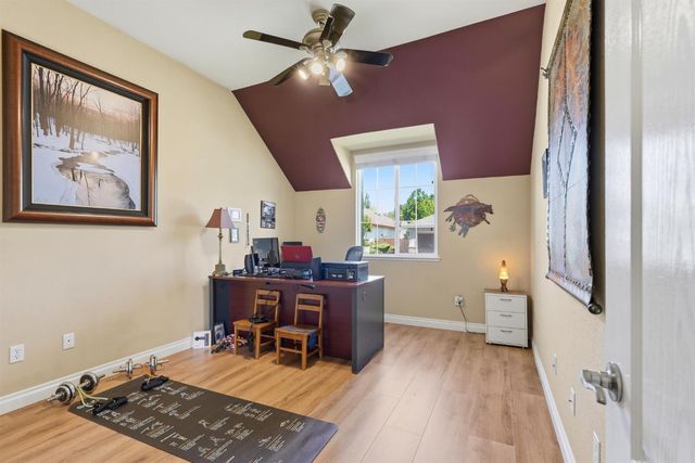 3811 Gibbons Park Way, Carmichael, CA 95608