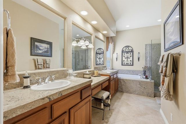 3811 Gibbons Park Way, Carmichael, CA 95608