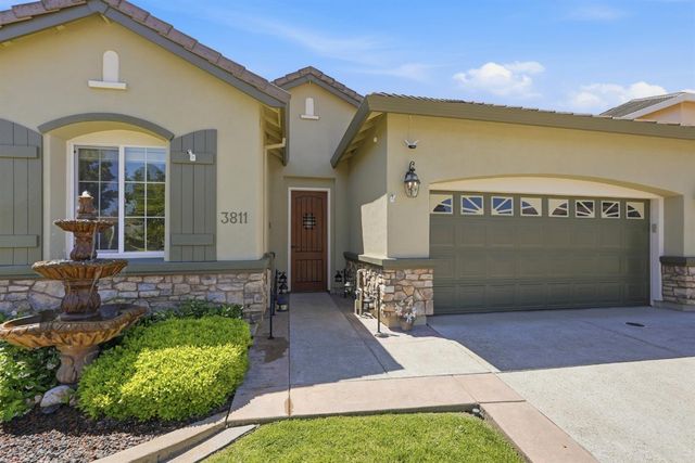 3811 Gibbons Park Way, Carmichael, CA 95608