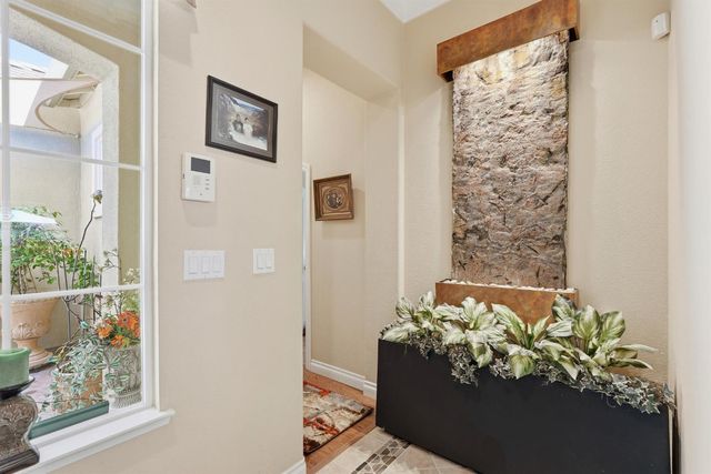 3811 Gibbons Park Way, Carmichael, CA 95608