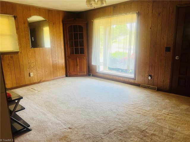 505 Belvue Drive, Mount Airy, NC 27030
