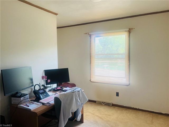 505 Belvue Drive, Mount Airy, NC 27030