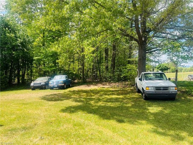 505 Belvue Drive, Mount Airy, NC 27030